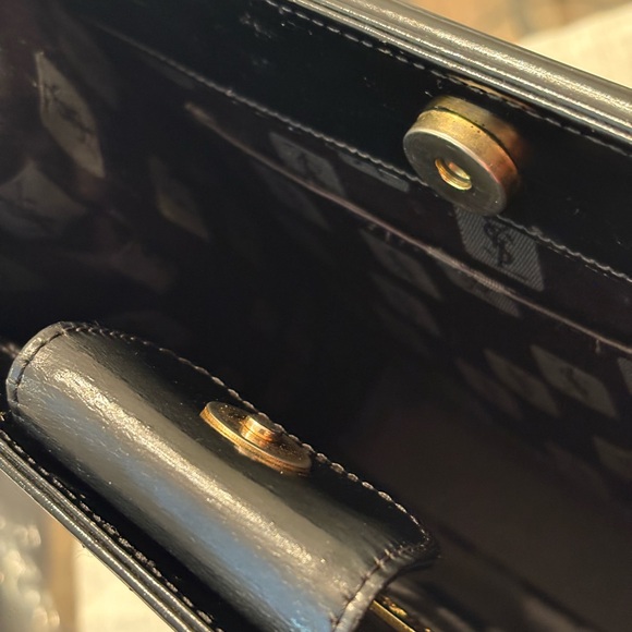 Vintage YSL leather box black handbag gold hardwear - Picture 13 of 17